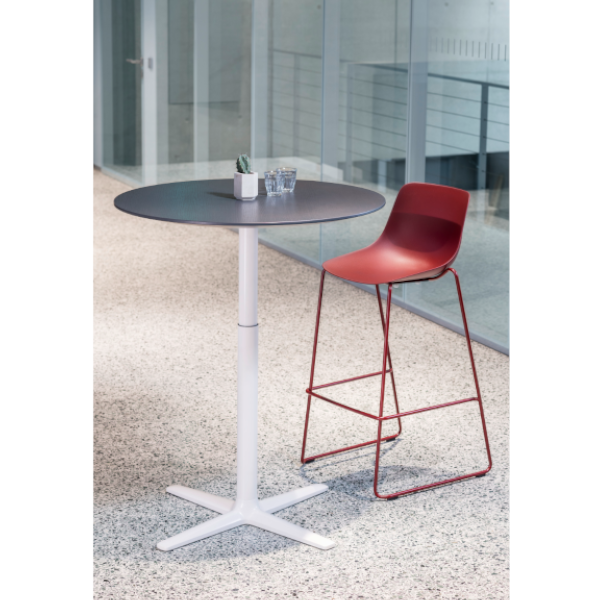 Brunner Crona light bar Kufe chrerry Gestell cherry Moodbild 3