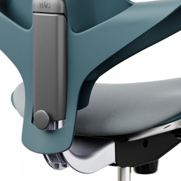 HAG Capisco Puls 8020 petrol silber mit grauer Sitzflächenmatte