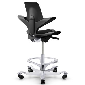 HAG Capisco 8010 Stehhilfe schwarz mit Fußring silber HAG Capisco 8010 Stehhilfe schwarz mit Fußring silber