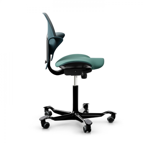 HAG Capisco 8020 petrol mit Gestell schwarz und Bezug Nexus 10