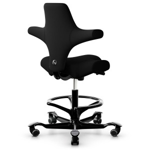 HAG Capisco 8106 schwarz mit Fußring - Rückansicht HAG Capisco 8106 schwarz mit Fußring - Rückansicht