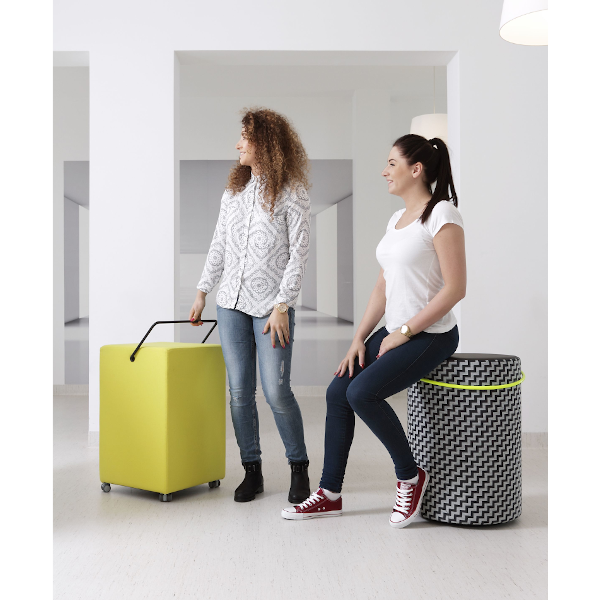 Bejot Cube H Beispielfoto 3 Stoff Crisp gelb (links) und Stoff Accessoire Etage (rechts)