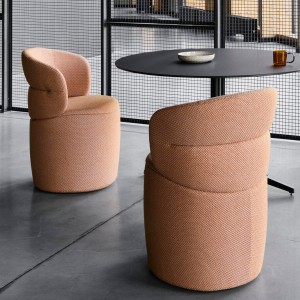 Noti Ekori gepolstert mit Sockel, Farbe Cleo Peach Noti Ekori gepolstert mit Sockel, Farbe Cleo Peach
