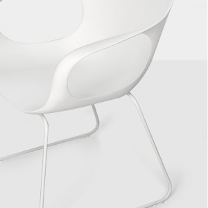 Vorschau: Kristalia weiß mit Kufengestell weiß  Vorschau: Kristalia weiß mit Kufengestell weiß