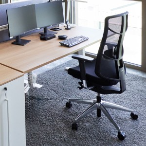 Vorschau: K+N JET.III SE Sonderedition Netzrücken schwarz Gestell poliert Vorschau: K+N JET.III SE Sonderedition Netzrücken schwarz Gestell poliert